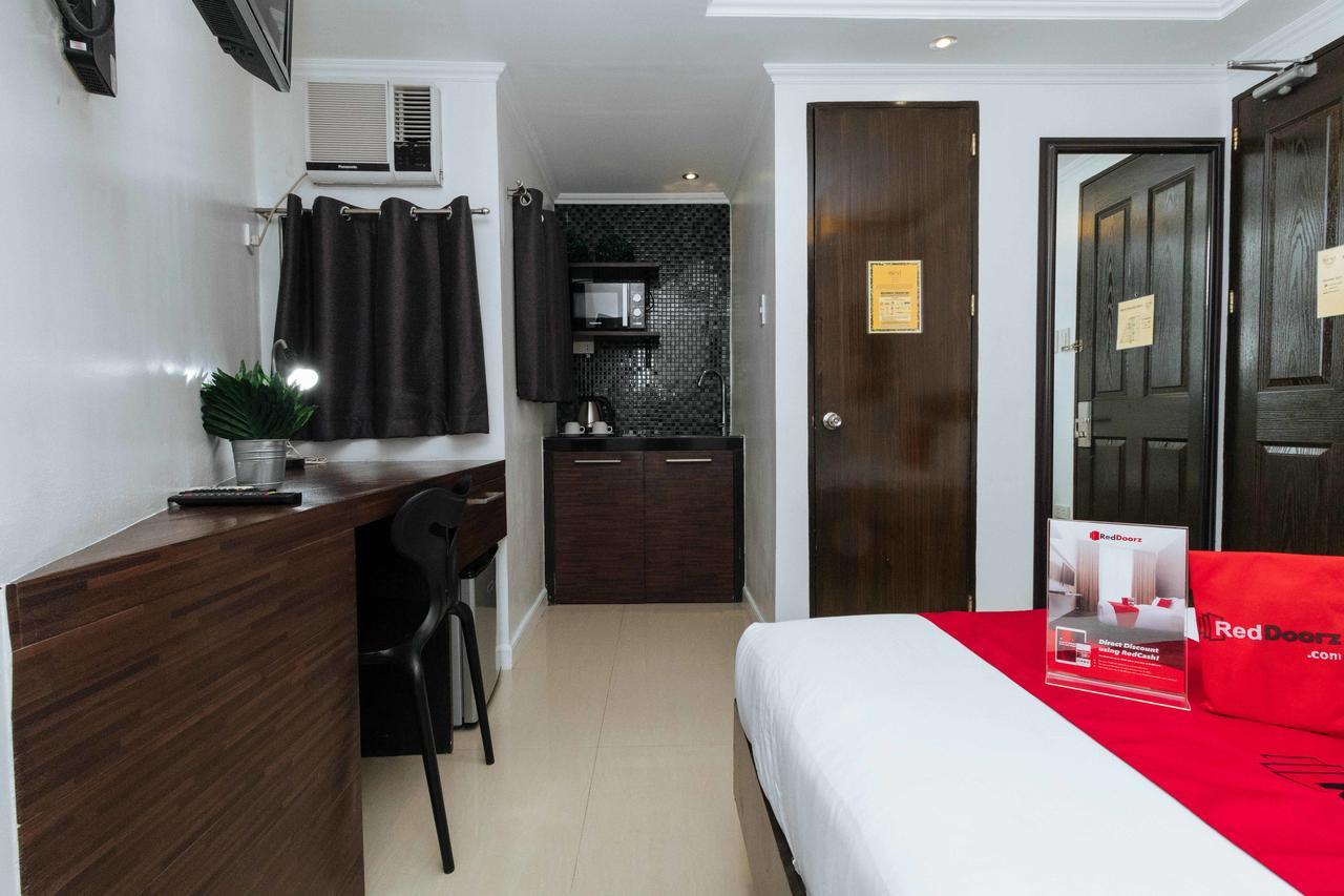 Reddoorz Plus @ Poblacion Makati Makati City Dış mekan fotoğraf