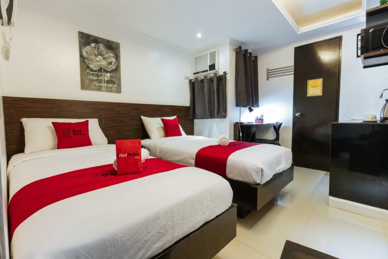 Reddoorz Plus @ Poblacion Makati Makati City Dış mekan fotoğraf